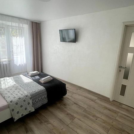 ריבנה Нова 2Х Кімнатна В Центре מראה חיצוני תמונה
